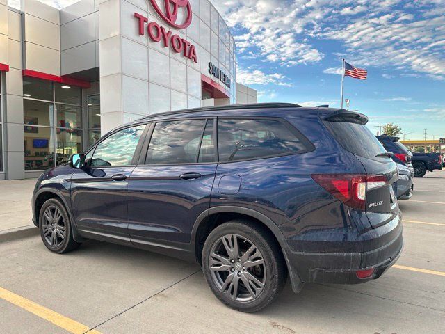 Used 2022 Honda Pilot Sport image 2