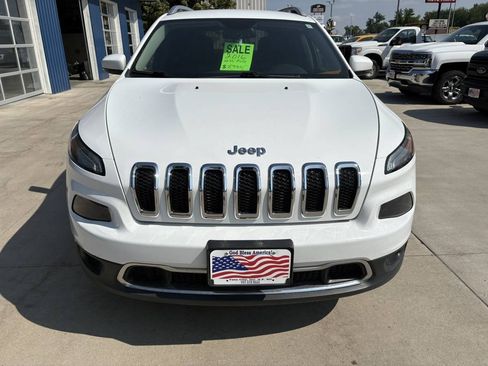 Used 2016 Jeep Cherokee Limited AWD/4WD image 3