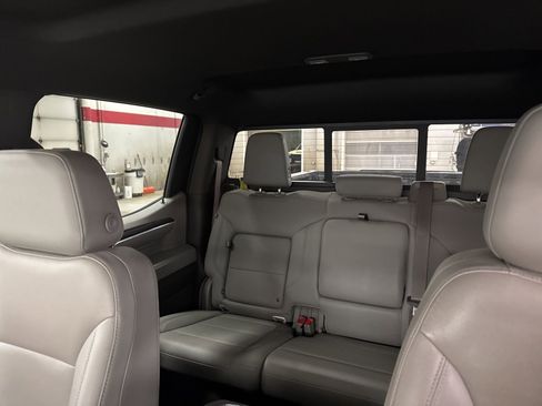 Used 2023 GMC Sierra 1500 SLT w/ SLT Premium Plus Package image 10