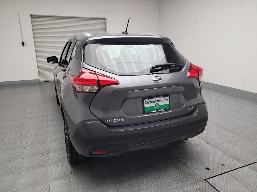 Used 2019 Nissan Kicks SV FWD image 6