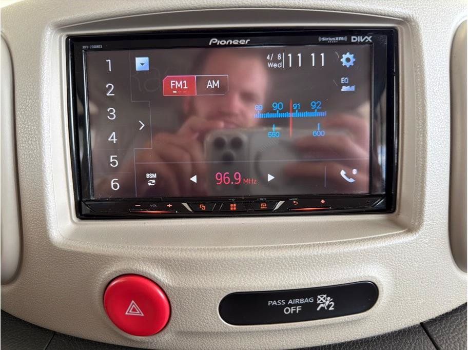 Used 2013 Nissan Cube FWD image 19