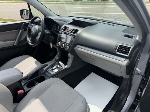Used 2016 Subaru Forester 2.5i Limited AWD/4WD image 19