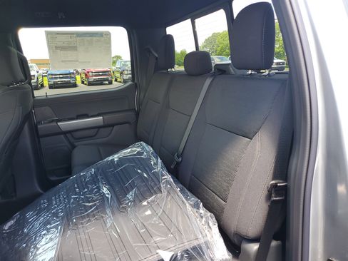 New 2025 Ford F150 XLT w/ Equipment Group 302A MID image 12