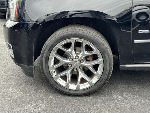 Used 2019 GMC Yukon XL Denali w/ Open Road Package image 29