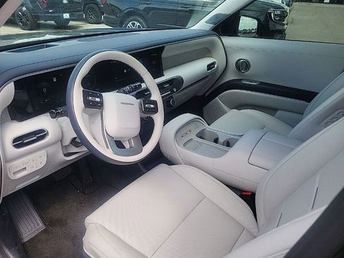 Used 2026 Hyundai Palisade Calligraphy image 7