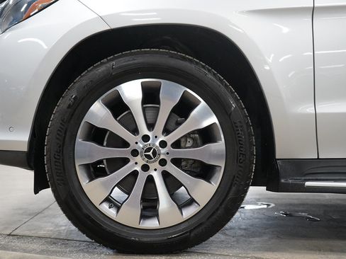 Used 2019 Mercedes-Benz GLS 450 4MATIC image 35