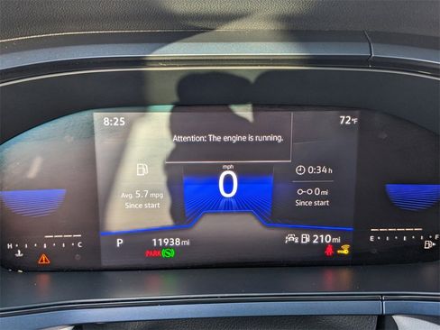 Certified 2022 Volkswagen Taos SE w/ Driver Assistance Package image 33