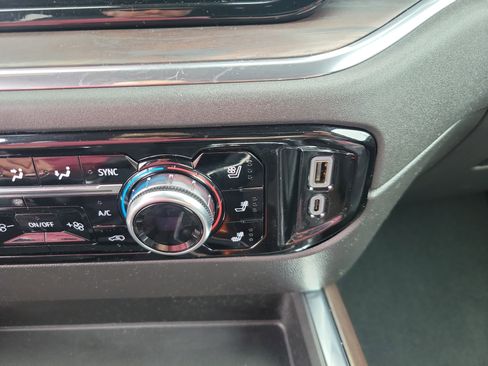 Used 2023 GMC Sierra 1500 SLT w/ SLT Premium Package image 12