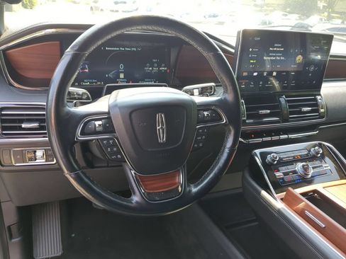 Used 2023 Lincoln Navigator Reserve AWD/4WD image 23