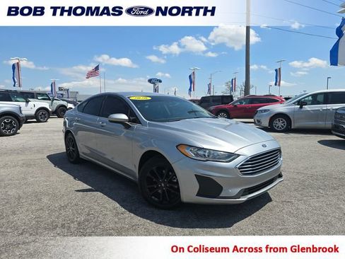 Used 2020 Ford Fusion SE FWD image 1