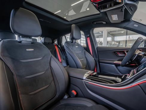 Used 2026 Mercedes-Benz GLC 43 AMG 4MATIC Coupe image 28