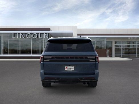 New 2025 Lincoln Navigator Reserve image 5