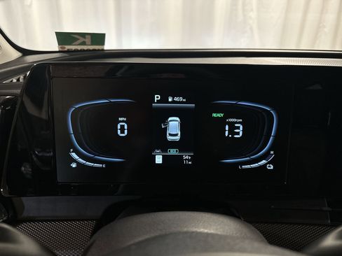 Certified 2025 Kia Sportage LX image 18