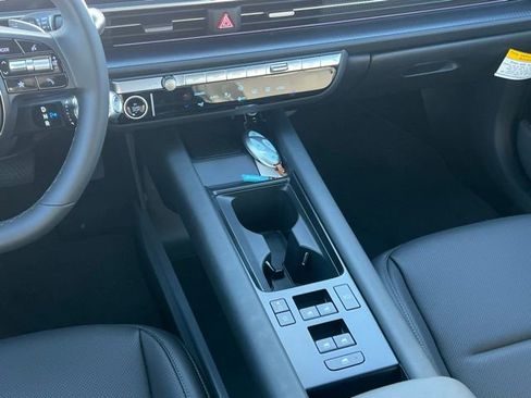 New 2025 Hyundai Ioniq 6 SEL image 16