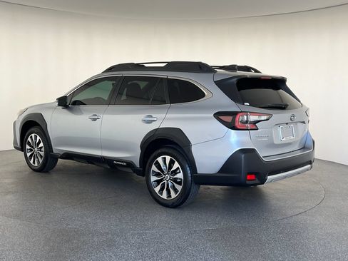 Certified 2023 Subaru Outback Limited AWD/4WD image 7