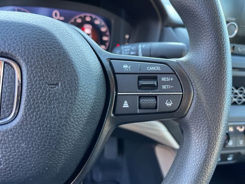 Certified 2024 Honda Accord EX image 21