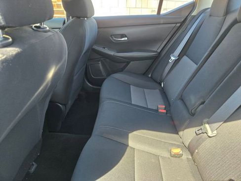 Used 2021 Nissan Sentra SV image 4