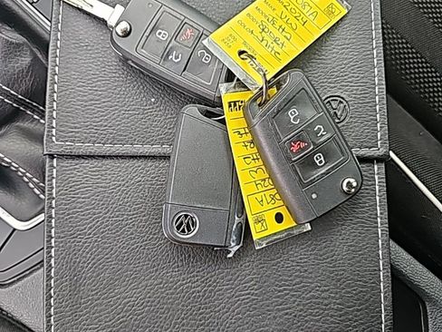 Used 2024 Volkswagen Jetta Sport image 23