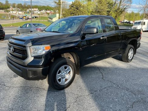Used 2014 Toyota Tundra SR AWD/4WD image 2