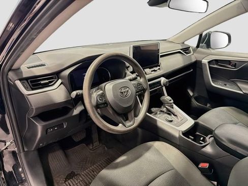 Certified 2023 Toyota RAV4 LE AWD/4WD image 8