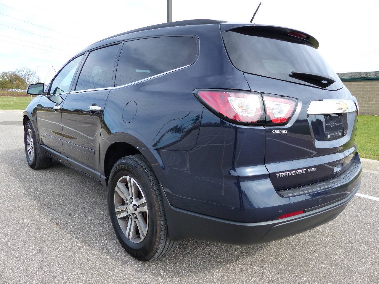 Used 2017 Chevrolet Traverse LT AWD/4WD image 7
