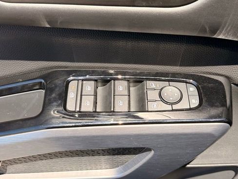 New 2026 Nissan Pathfinder SL w/ SL Premium Package (P04) AWD/4WD image 11