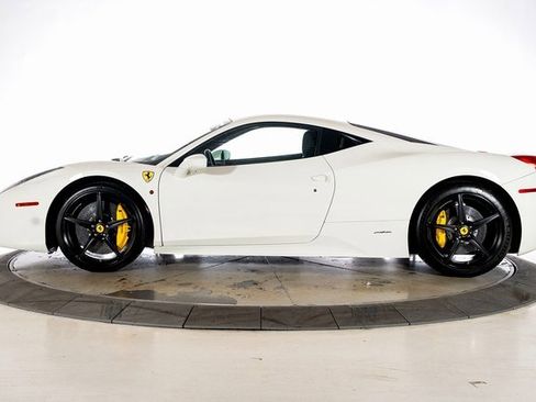 Used 2014 Ferrari 458 Italia image 3