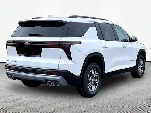 New 2026 Chevrolet Traverse LT w/ Driver Confidence Package AWD/4WD image 6