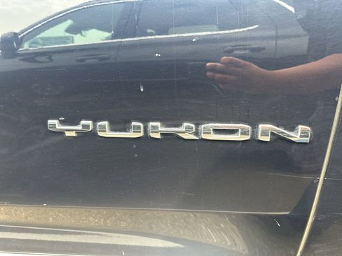 Used 2021 GMC Yukon SLT image 6