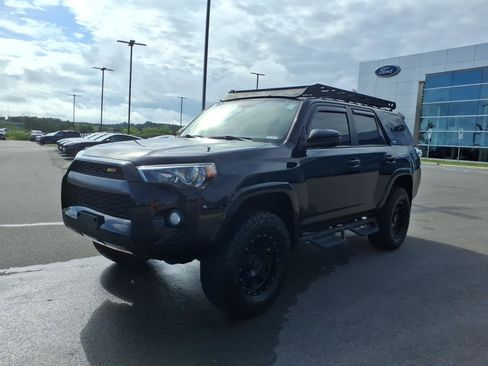 Used 2018 Toyota 4Runner SR5 Premium AWD/4WD image 7