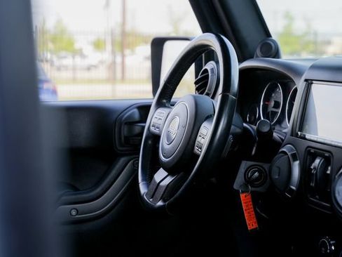 Used 2014 Jeep Wrangler Unlimited Sport w/ Quick Order Package 23S AWD/4WD image 35