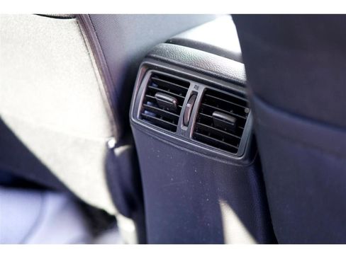 Used 2020 Nissan Rogue SV AWD/4WD image 34