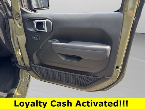 New 2025 Jeep Gladiator Sport image 35