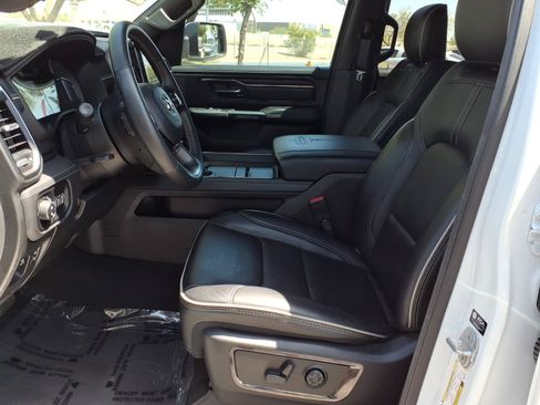Used 2023 RAM 1500 Limited w/ Body Color Bumper Group AWD/4WD image 13