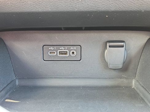 Used 2025 Nissan Altima 2.5 SV FWD image 26
