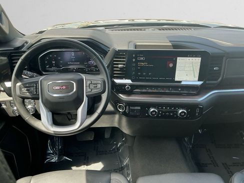 Used 2025 GMC Sierra 1500 SLT AWD/4WD image 10