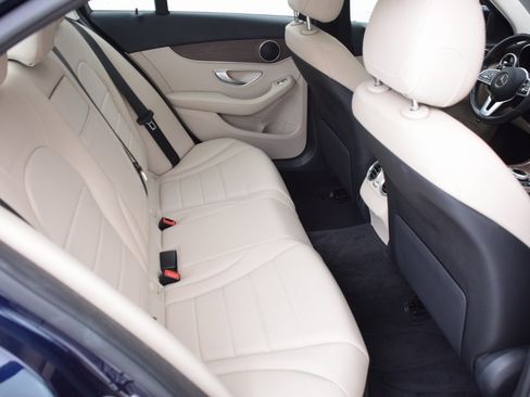 Used 2019 Mercedes-Benz C 300 Sedan image 18