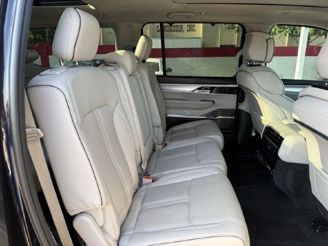 Used 2023 Jeep Grand Wagoneer Series II w/ Flexible Seating Group AWD/4WD image 30