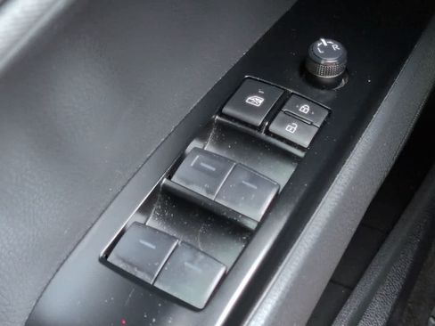 Used 2025 Toyota Camry LE FWD image 21