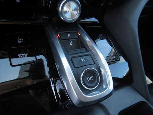 Certified 2023 Acura MDX FWD w/ Technology Package image 22