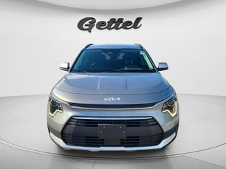 Used 2023 Kia Niro EX FWD video 2