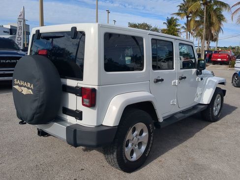 Used 2014 Jeep Wrangler Unlimited Sahara w/ Connectivity Group image 5