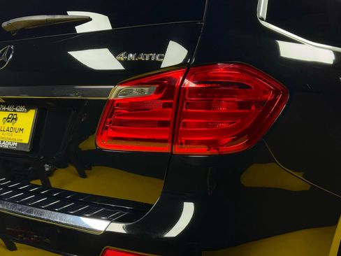 Used 2016 Mercedes-Benz GL 450 4MATIC w/ Premium I Package image 6