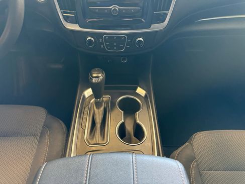 Used 2019 Chevrolet Traverse LS FWD image 12