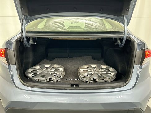 Used 2023 Toyota Corolla LE w/ Carpet Mat Package (TMS) image 21