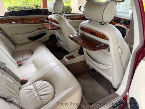 Used 1999 Jaguar XJ8 L RWD image 49