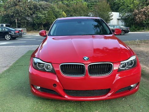 Used 2011 BMW 328i Sedan RWD image 2