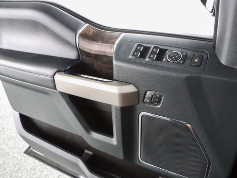 Used 2022 Ford F250 Lariat w/ Tremor Off-Road Package image 24