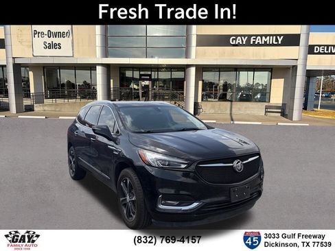 Used 2020 Buick Enclave Essence w/ Sport Touring Edition FWD image 1