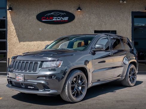 Used 2013 Jeep Grand Cherokee SRT8 w/ Luxury Group II AWD/4WD image 1